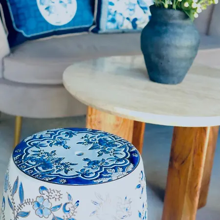 Jacuzzi Privatif Li Li Et Rose Bed and Breakfast Ναντ