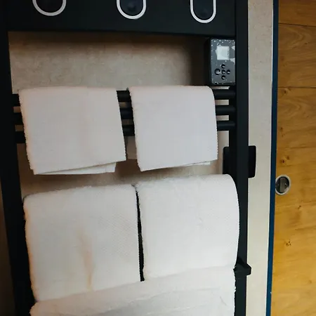 Climatisee Jacuzzi Privatif Li Li Et Rose 3* Nantes