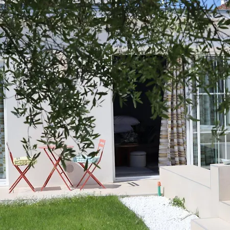 Jacuzzi Privatif Li Li Et Rose Bed & Breakfast 4*