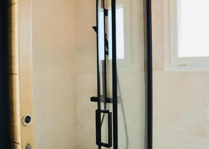 Jacuzzi Privatif Li Li Et Rose Bed & Breakfast