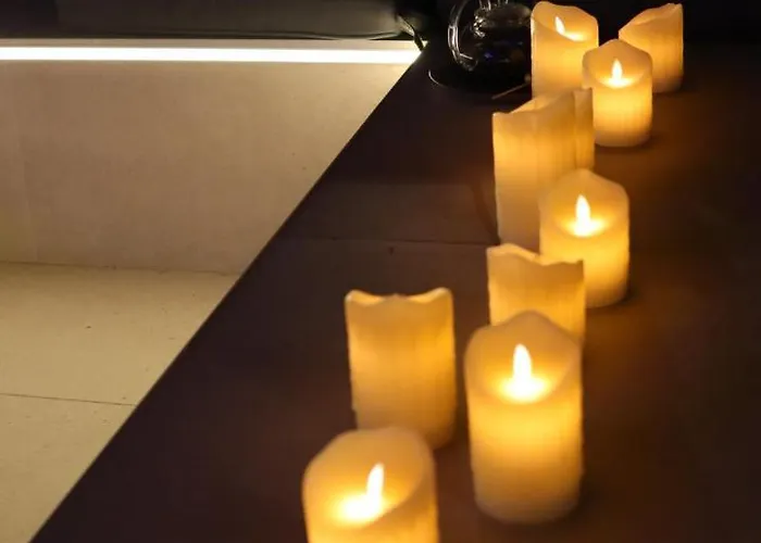 Jacuzzi Privatif Li Li Et Rose Bed & Breakfast Nantes