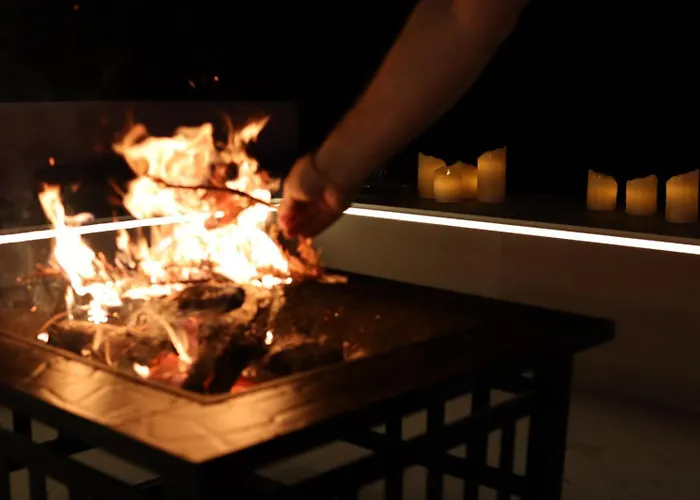 Jacuzzi Privatif Li Li Et Rose Bed & Breakfast Nantes