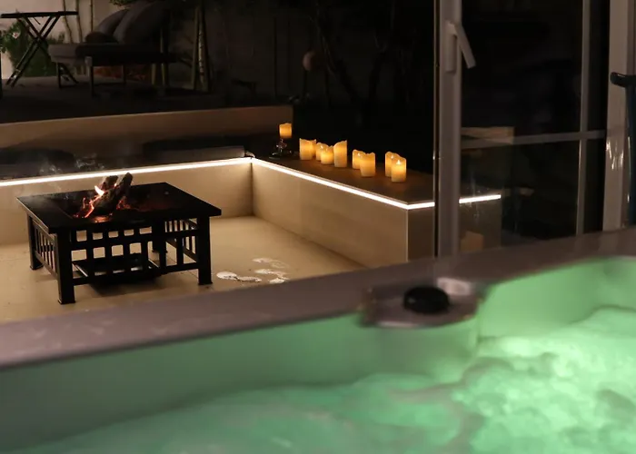 Jacuzzi Privatif Li Li Et Rose Nantes