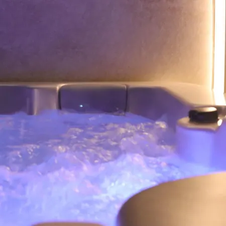 Jacuzzi Privatif Li Li Et Rose Frühstückspension 4*
