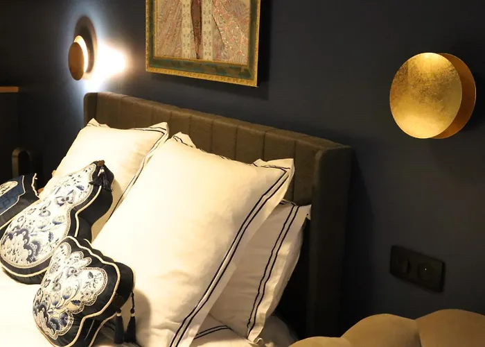 Jacuzzi Privatif Li Li Et Rose 4*